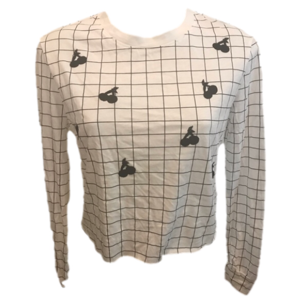 NWOT Carbon Copy Black and White Cherries Top